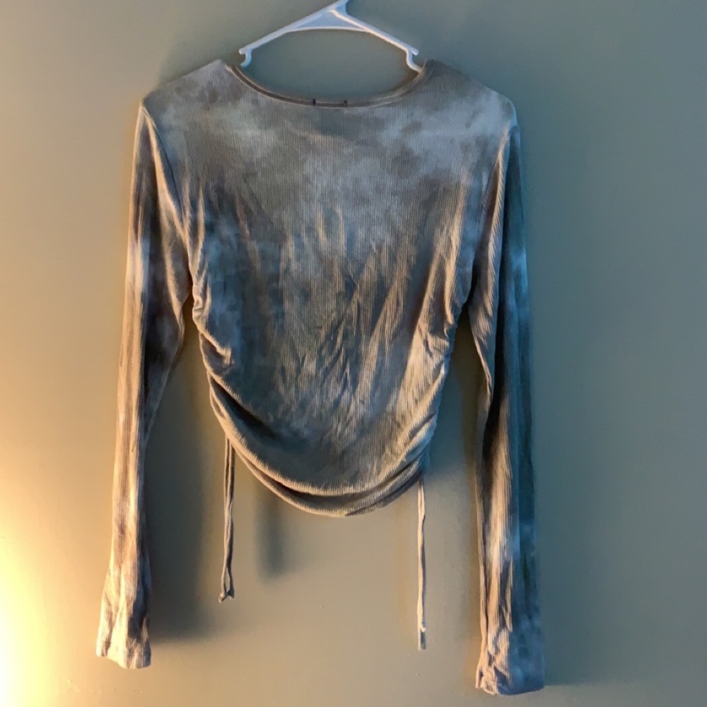 Tan and white long sleeve. ( Rue 21) Small